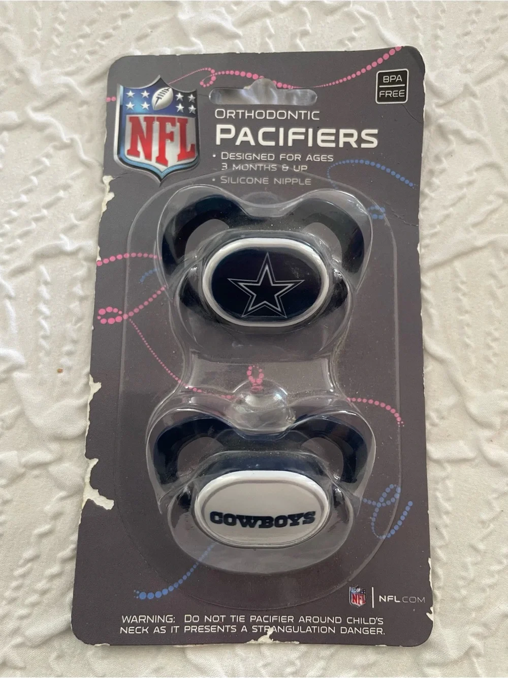 DALLAS COWBOYS Baby Fanatic Star Bib with Matching Pre-Walkers & 2 Pacifiers